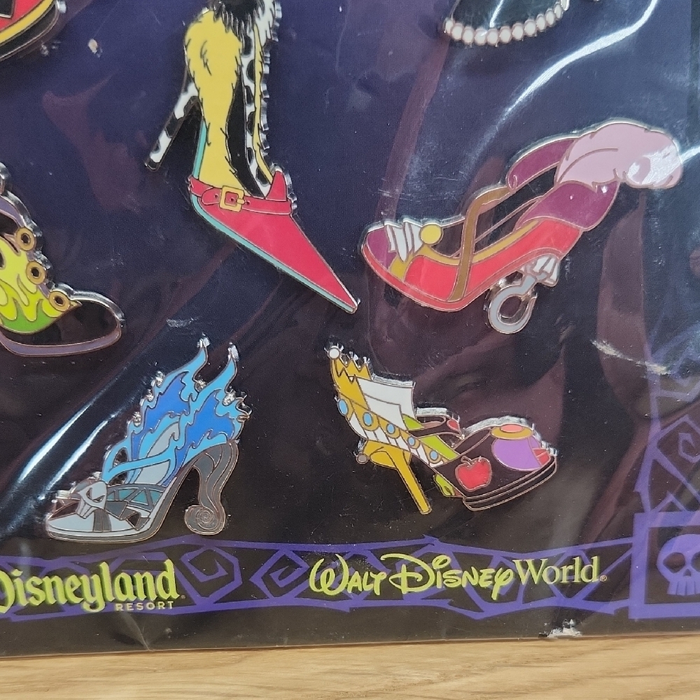 Disney Villains Colorful Shoe Pin Collection - Picture 4 of 5